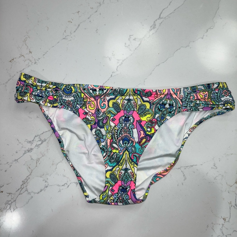 Victoria’s Secret Paisley Swim Bottom Size Large